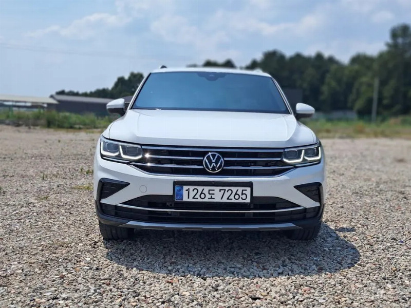car Volkswagen Tiguan id49390 main photo