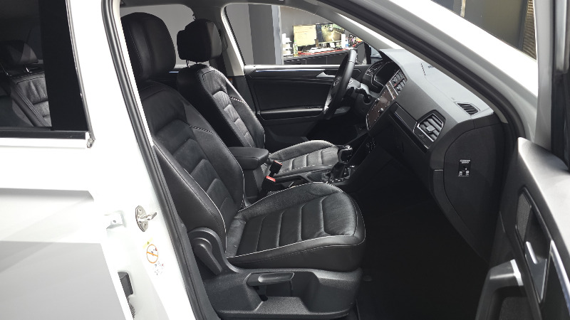 car Volkswagen Tiguan id49397 photo #11