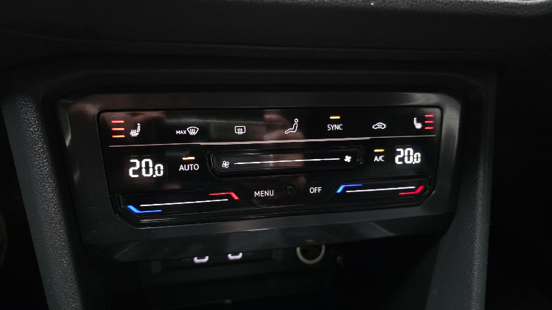 car Volkswagen Tiguan id49397 photo #15