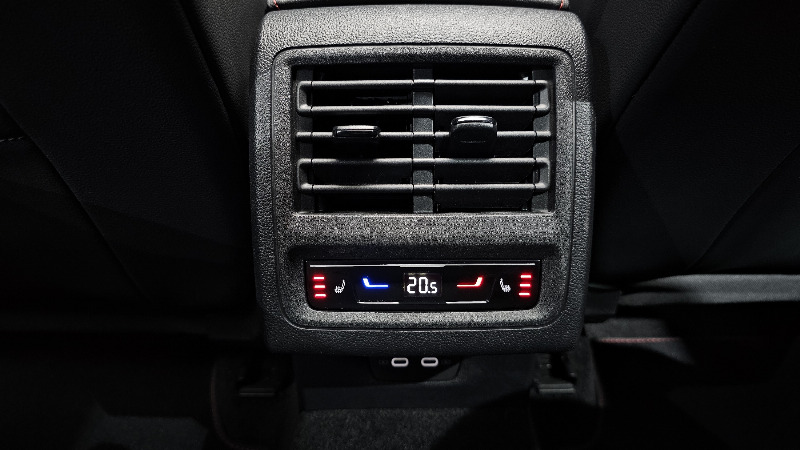 car Volkswagen Golf id49403 photo #19