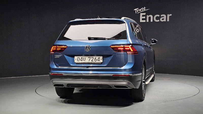 car Volkswagen Tiguan id49407 photo #4