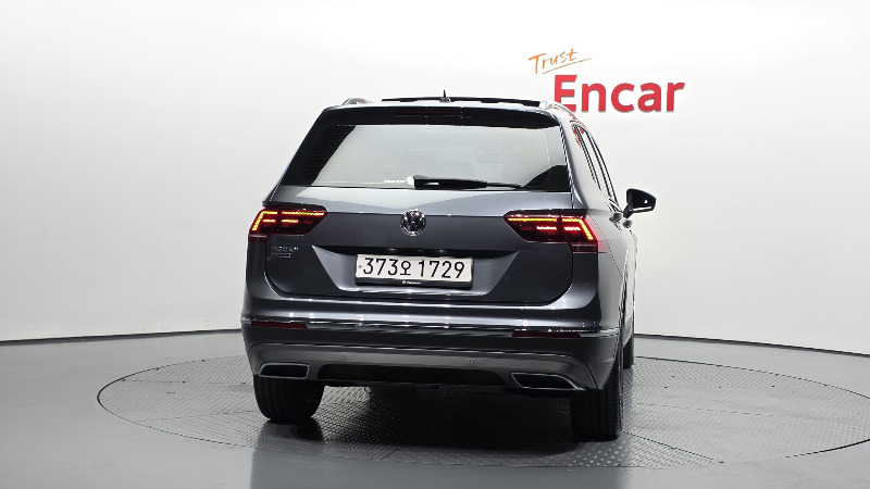car Volkswagen Tiguan id49409 photo #4
