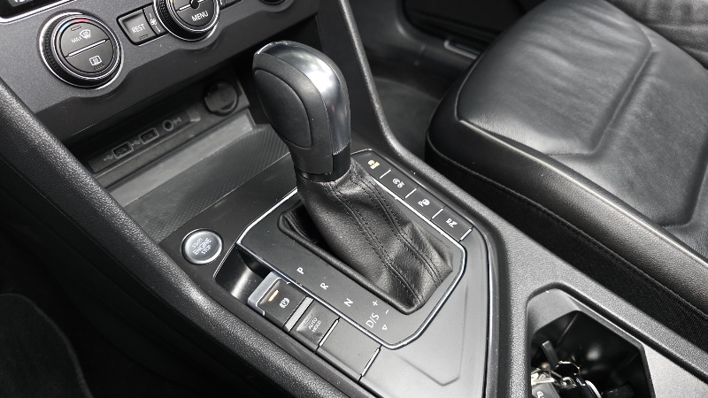 car Volkswagen Tiguan id49409 photo #9