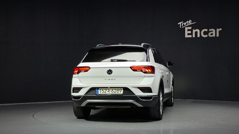 car Volkswagen T-Roc id49410 photo #4