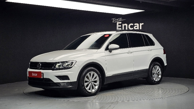 car Volkswagen Tiguan id49412 main photo