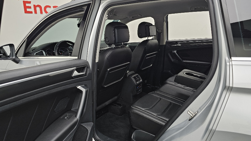 car Volkswagen Tiguan id49414 photo #11