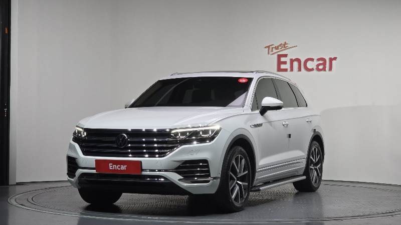 car Volkswagen Touareg id49420 main photo