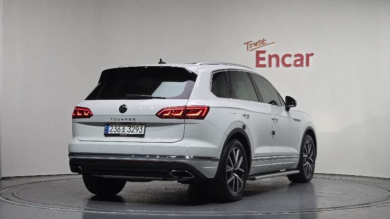 car Volkswagen Touareg id49420 photo #2