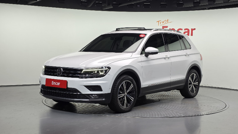 car Volkswagen Tiguan id49423 main photo