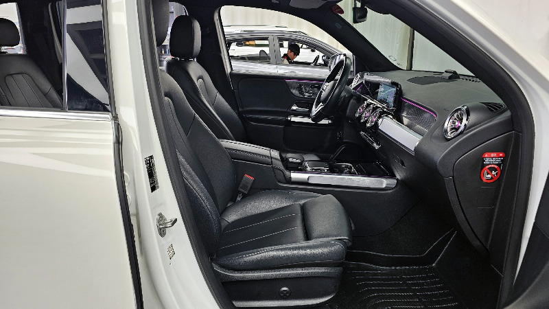 car Mercedes Benz GLB id49475 photo #11