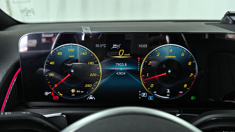 car Mercedes Benz GLB id49475 photo #8