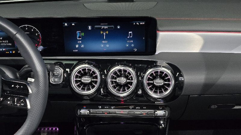 car Mercedes Benz CLA id49556 photo #17