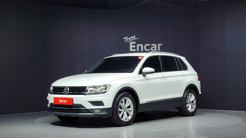 car Volkswagen Tiguan id49582 main photo