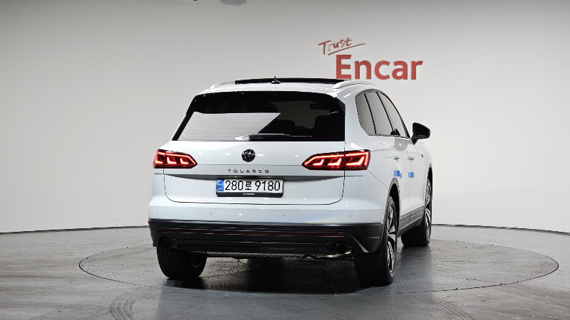 car Volkswagen Touareg id49644 photo #4