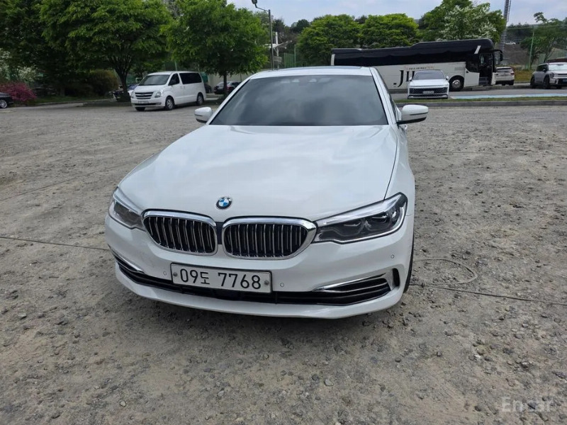 car BMW 5 Series id49700 main photo
