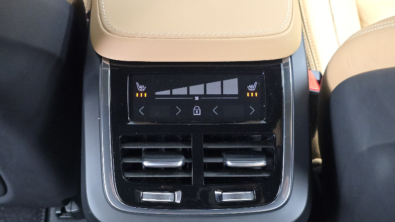 car Volvo XC90 id49794 photo #19