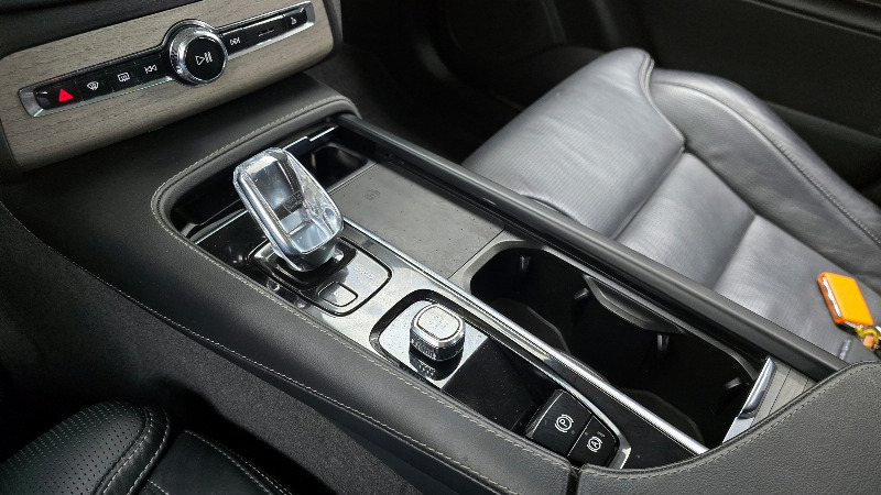 car Volvo XC90 id49795 photo #9