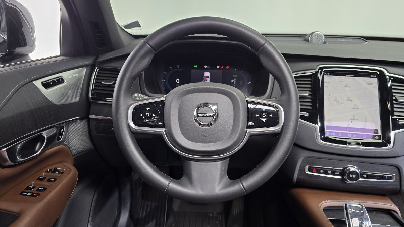 car Volvo XC90 id49800 photo #15