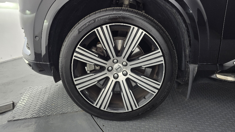 car Volvo XC90 id49800 photo #5