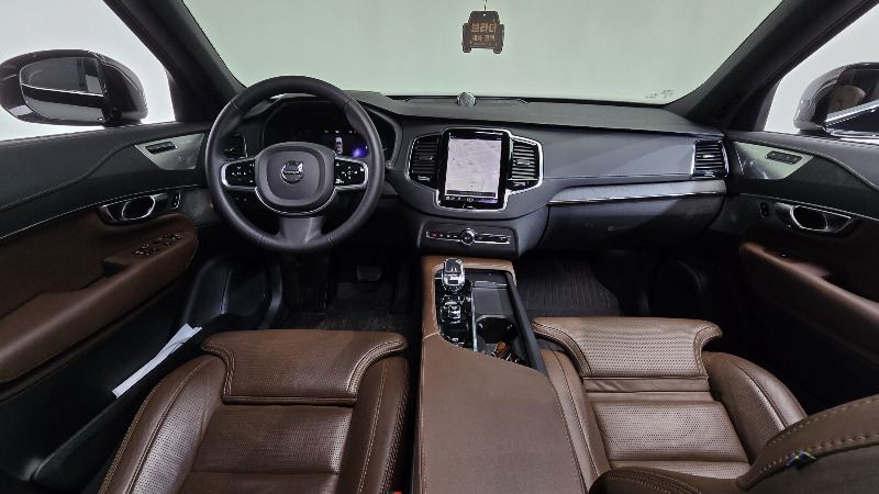 car Volvo XC90 id49800 photo #7