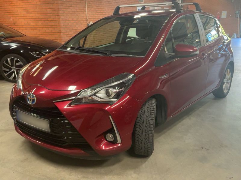 car Toyota Yaris id49970 main photo