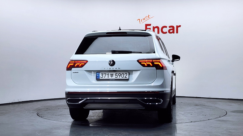 car Volkswagen Tiguan id50062 photo #4