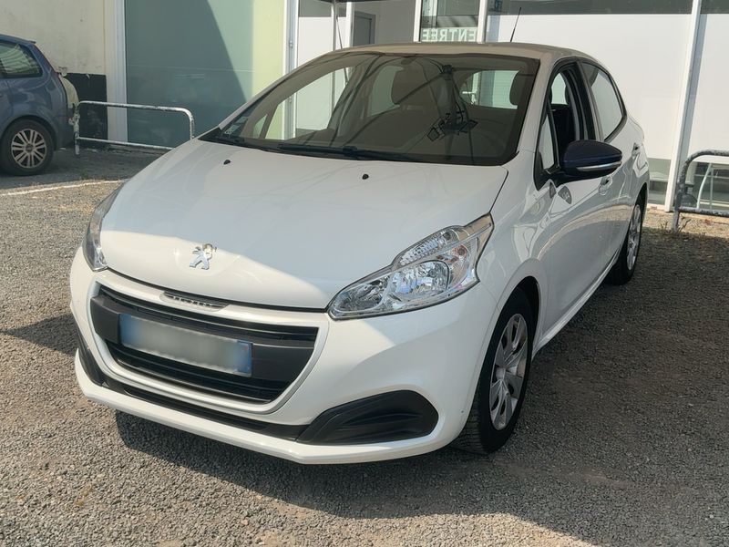 car Peugeot 208 id50131 main photo