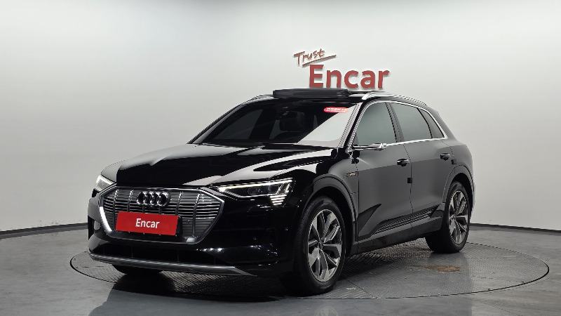 car Audi e-tron id50164 main photo