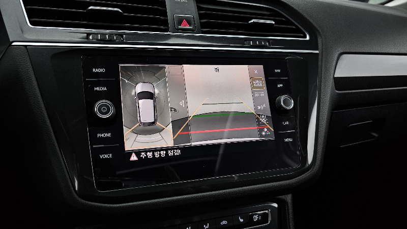car Volkswagen Tiguan id50165 photo #15