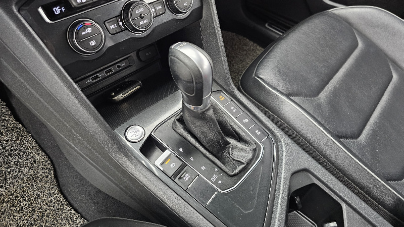 car Volkswagen Tiguan id50165 photo #9