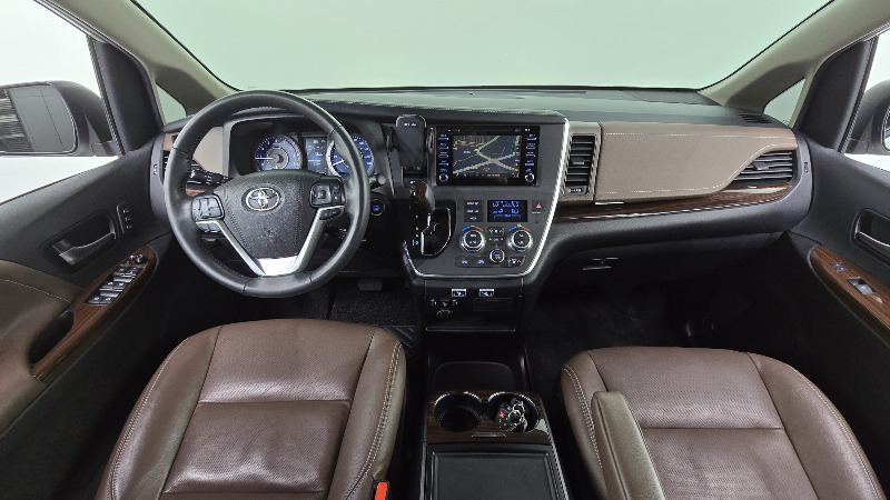 car Toyota Sienna id50183 photo #7