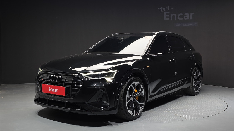 car Audi e-tron id50185 main photo