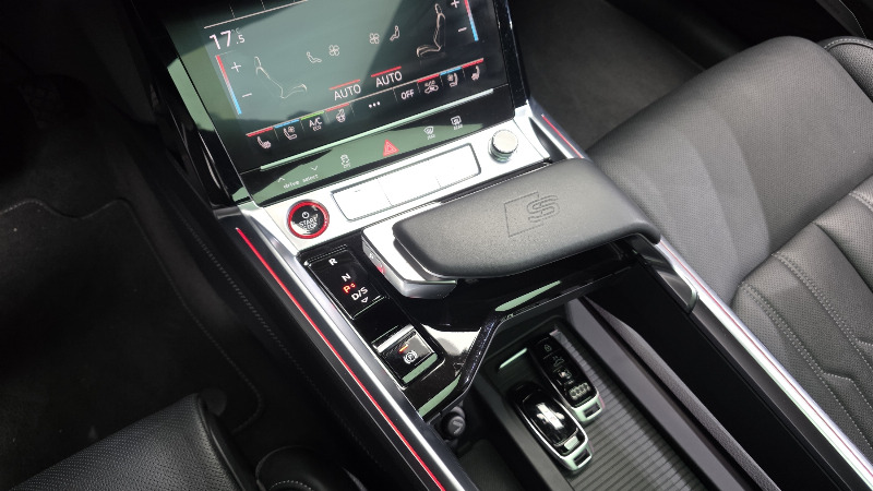 car Audi e-tron id50185 photo #9