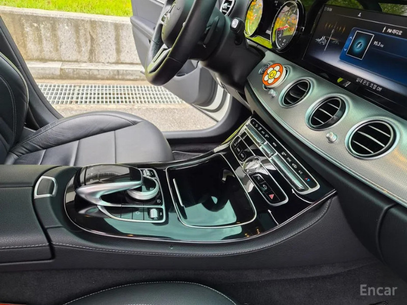 car Mercedes Benz E Class id50188 photo #13
