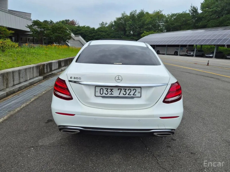 car Mercedes Benz E Class id50188 photo #4