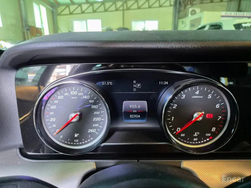 car Mercedes Benz E Class id50188 photo #8