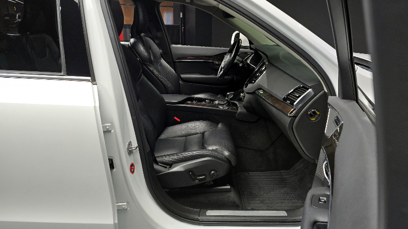 car Volvo XC90 id50246 photo #11