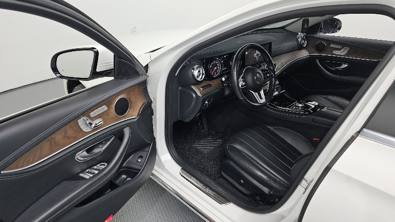car Mercedes Benz E Class id50367 photo #10
