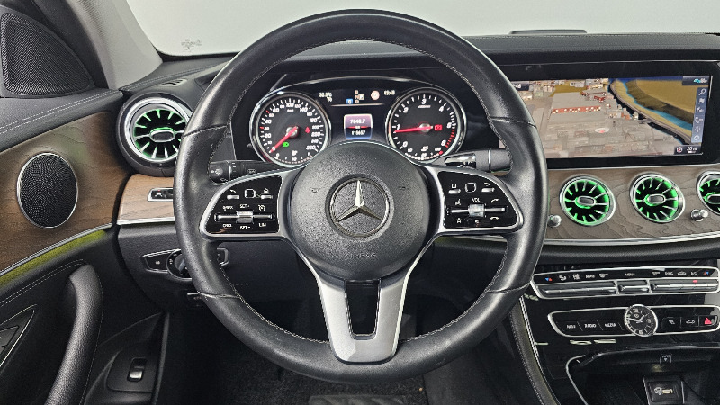 car Mercedes Benz E Class id50367 photo #14