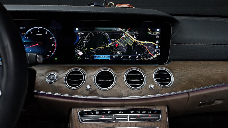 car Mercedes Benz E Class id50405 photo #14