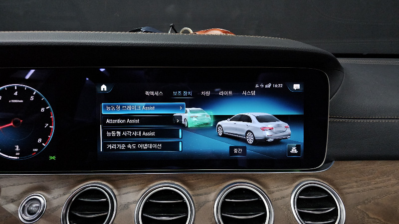 car Mercedes Benz E Class id50405 photo #16
