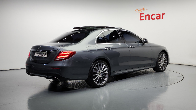 car Mercedes Benz E Class id50540 photo #2