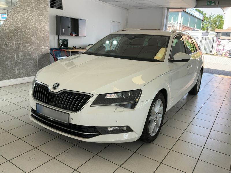 car Skoda Superb id50817 main photo