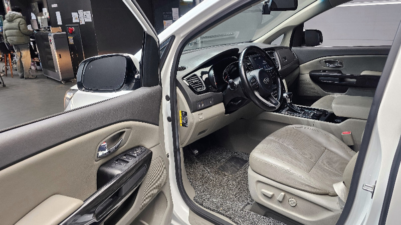 car KIA Carnival id51112 photo #11