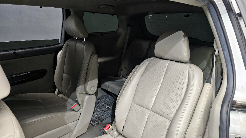 car KIA Carnival id51112 photo #13