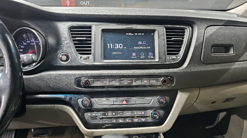 car KIA Carnival id51127 photo #15