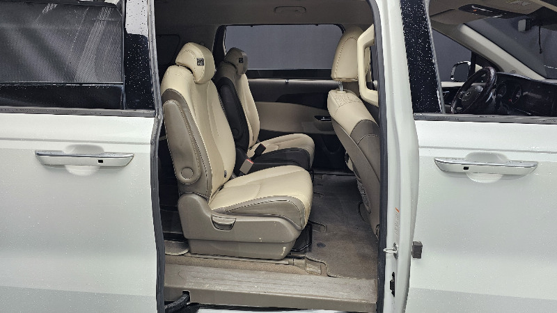 car KIA Carnival id51130 photo #12