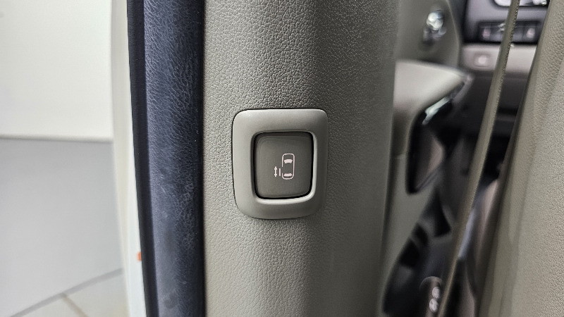 car KIA Carnival id51149 photo #18