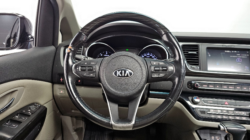 car KIA Carnival id51169 photo #13