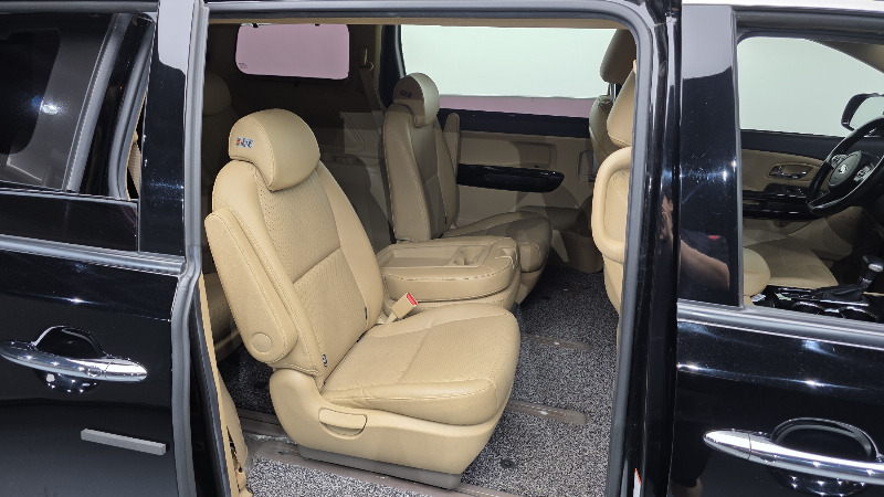 car KIA Carnival id51176 photo #11